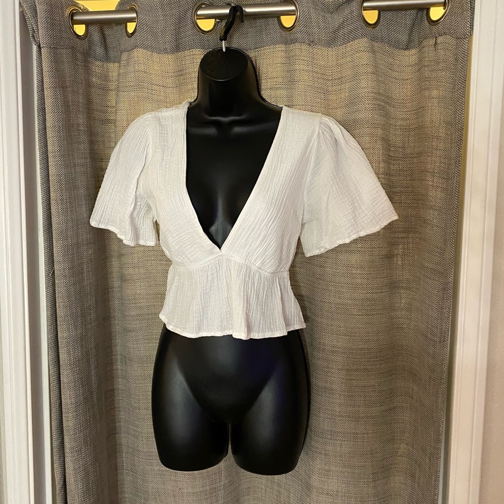 White crop top